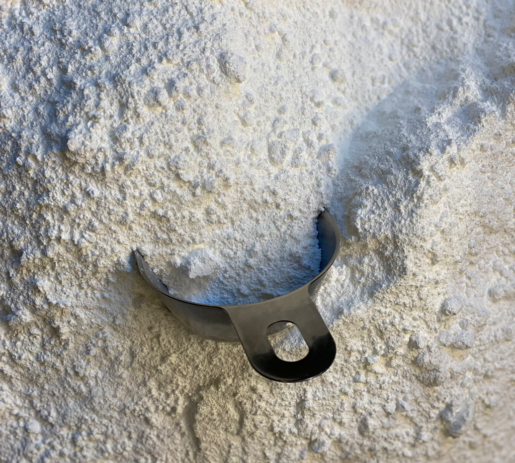  Buy Bulk Zinc Oxide Powder Australia. ZINC OXIDE POWDER- 1kg (2 x 500g ) NON-NANO, UNCOATED AND MICRONISED.    BULK 1kg. In 2 x 500g resealable pouches.      COSMETIC GRADE- For external use only. For use in home-made sunscreens, cosmetics, acne and rash creams, ointments, deodorant, soap and lots more!